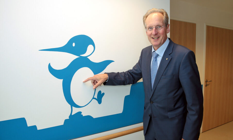 Professor Dr. Wolfgang Schuster