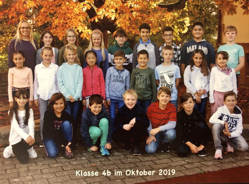 Kinder helfen Kindern – Klasse 4b der Klosterhofschule in Ostfildern-Nellingen spendet für die Klinik-Clowns