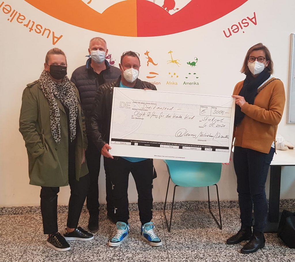 Bildungszentrum @learning aus Plochingen spendet 3.000 Euro für Klinikclowns und Onkologie