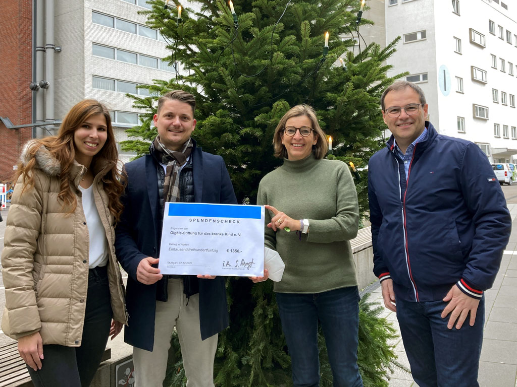 Mercedes-Benz Abteilung Powertrain sammelt Spenden auf der Weihnachtsfeier