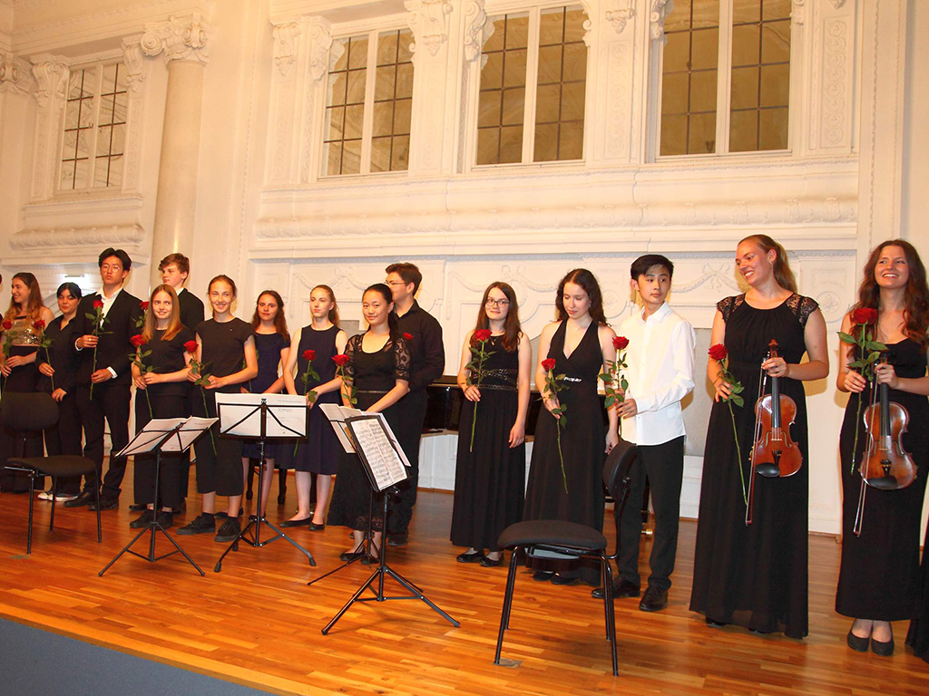Standing Ovations und 9000 Euro beim Benefizkonzert der Musikschule