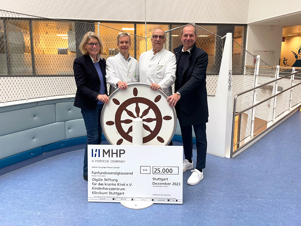 Großzügige Spende von MHP für die Kinderkardiologie